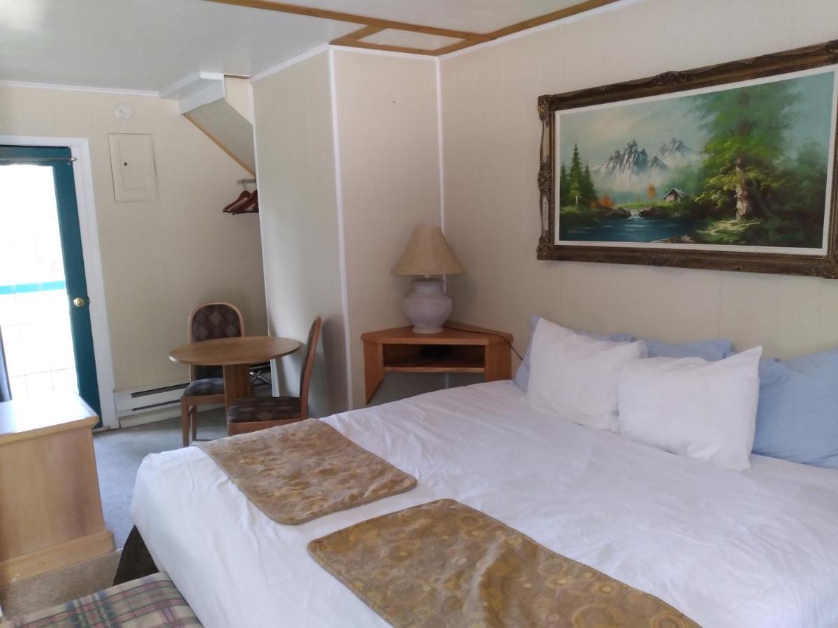 Appletree Inn Radium Hot Springs Ngoại thất bức ảnh