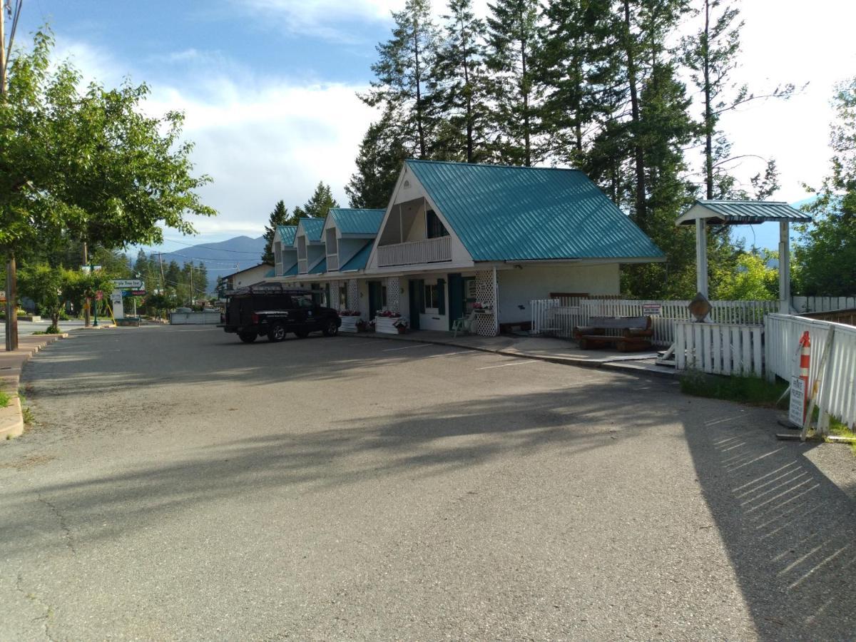Appletree Inn Radium Hot Springs Ngoại thất bức ảnh